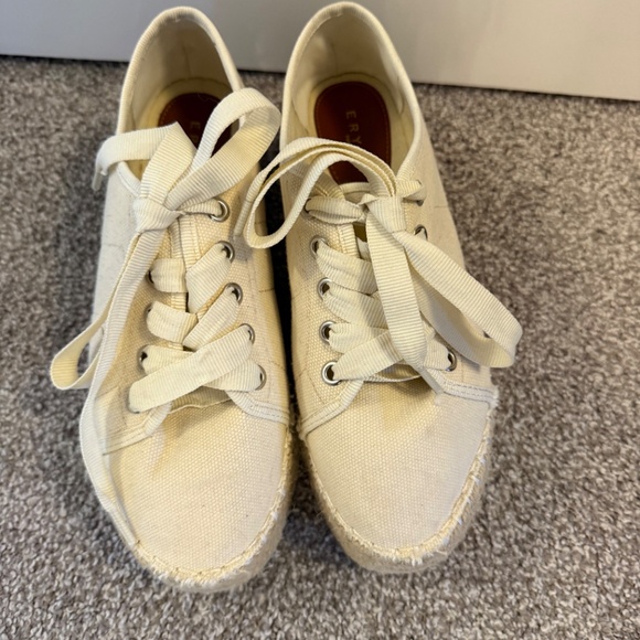 Espadrilles - Picture 2 of 4